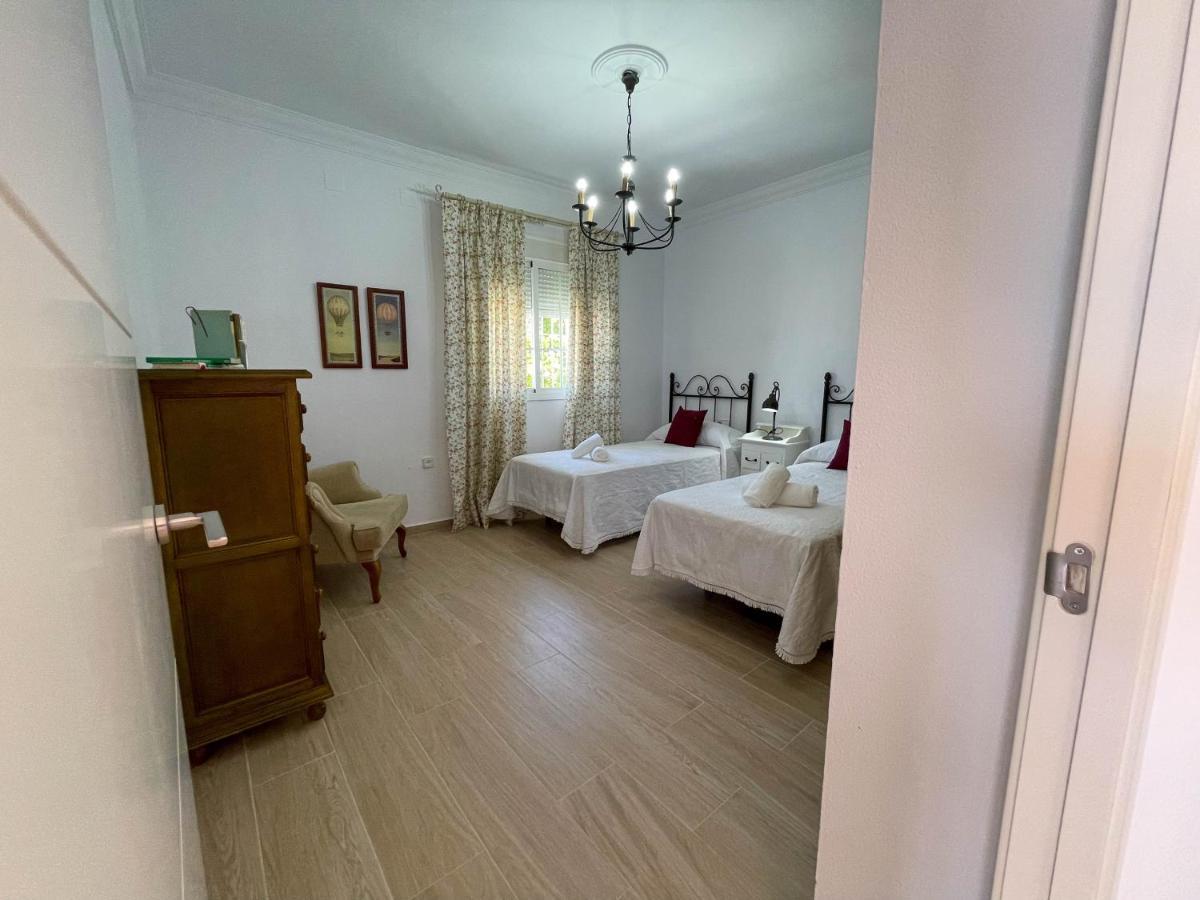 Villa Leza Кониль-де-ла-Фронтера Экстерьер фото