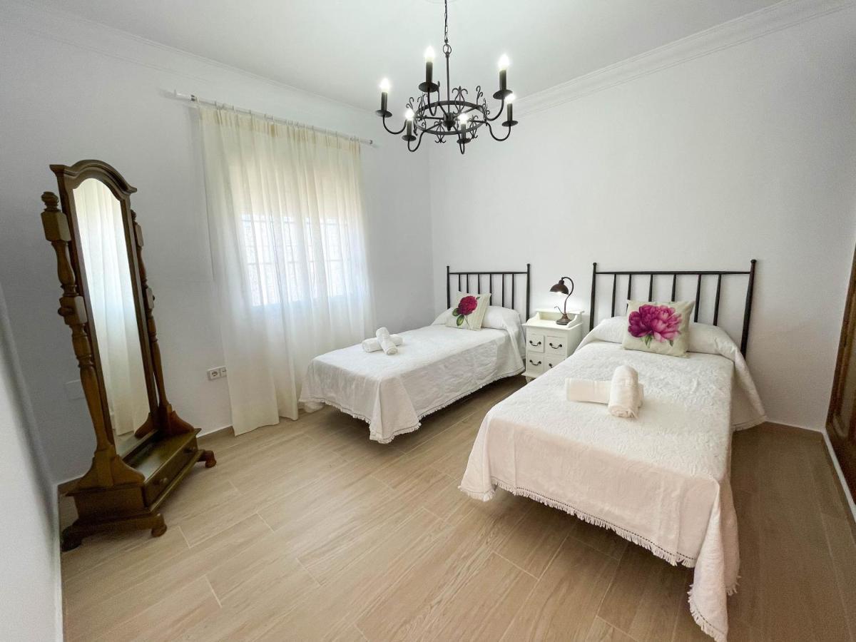 Villa Leza Кониль-де-ла-Фронтера Экстерьер фото